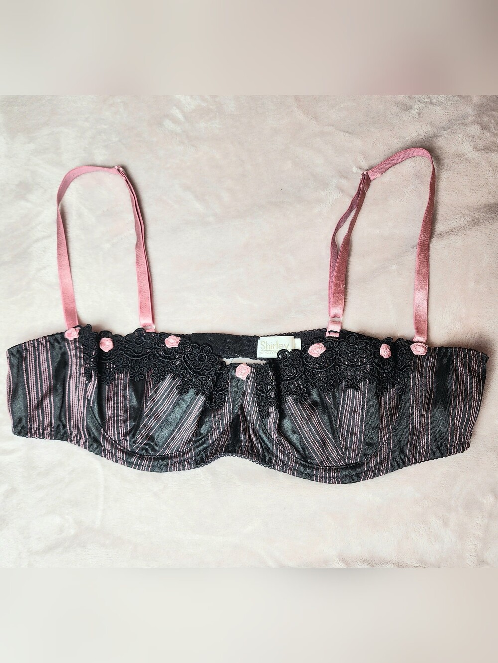 Shirley of Hollywood Black Pink Lace Underwire Bra Size 36 Lingerie